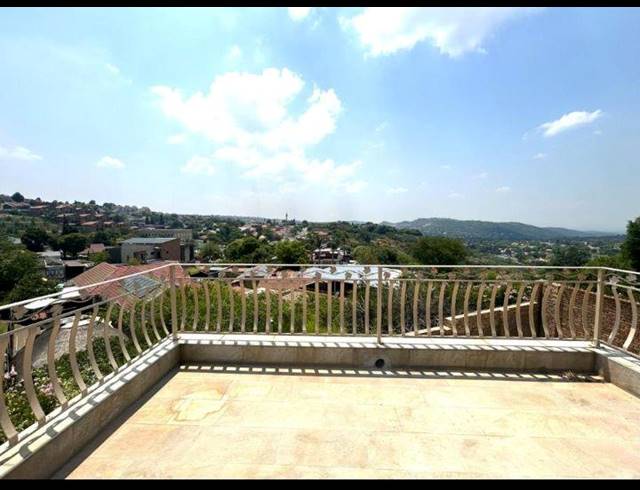 5 BEDROOM HOUSE FOR SALE IN RIDGEWAY